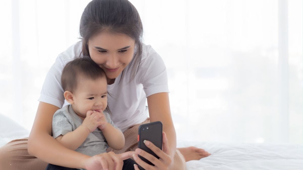 Screen Time and Your Baby's Brain: Why Your Phone Habits Matter